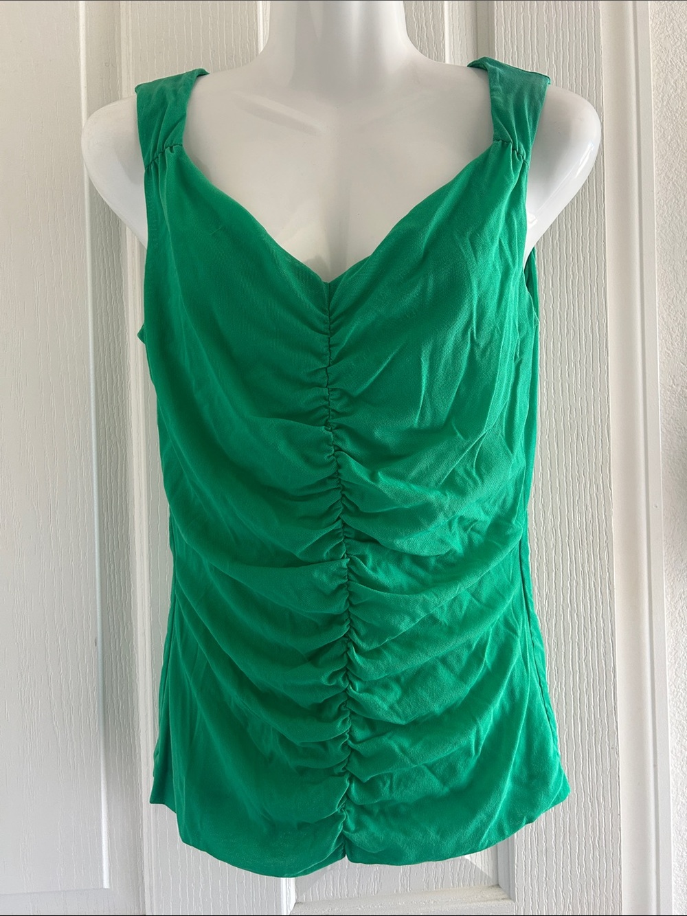 Ruched V-Neck Sleeveless Tank Top in Emerald Green